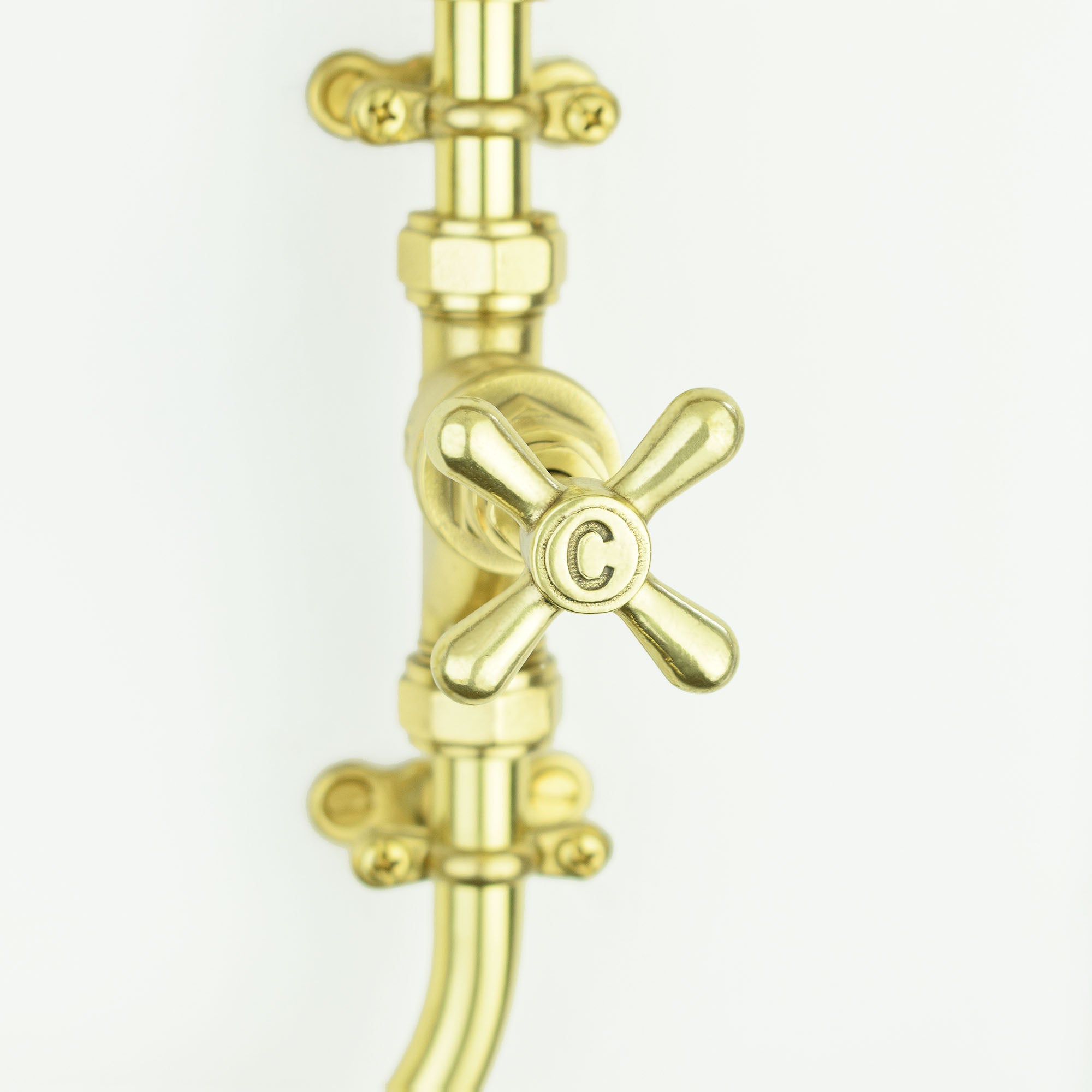 Fully brass wall mounted tap with cross head tap head