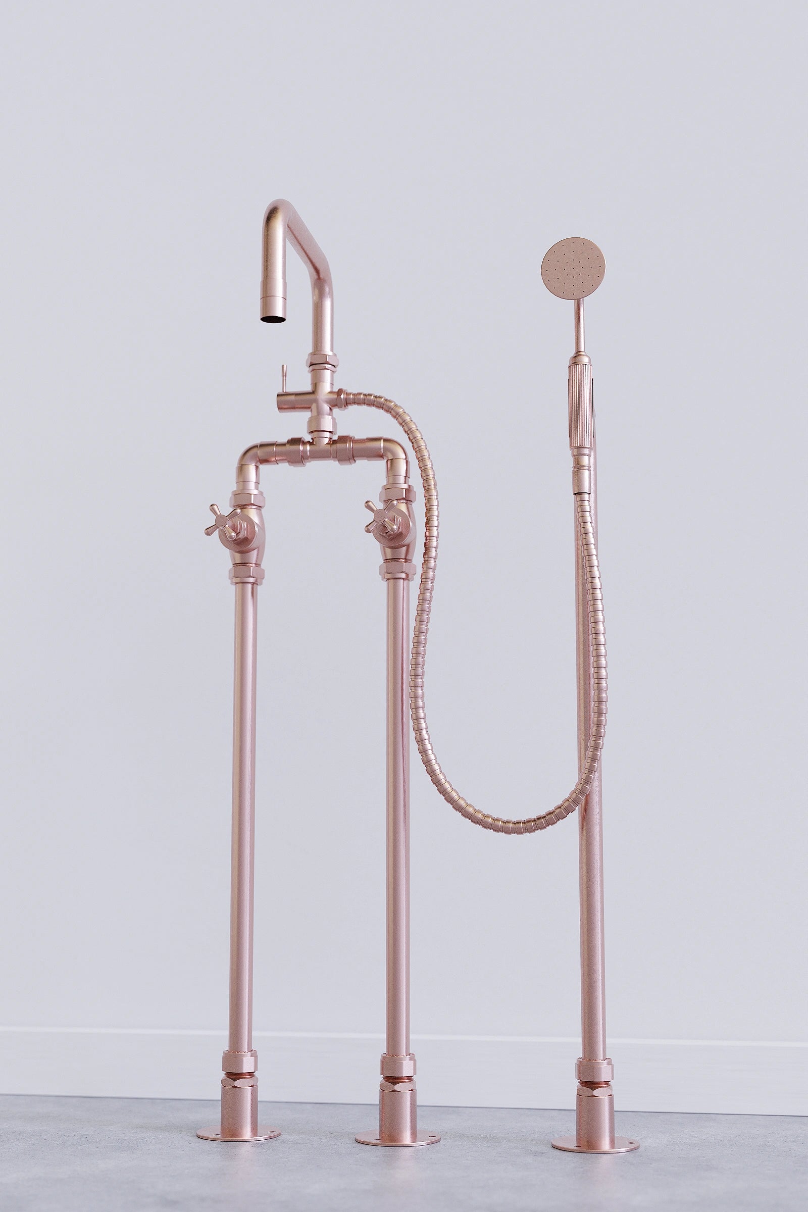 Copper freestanding bath tap