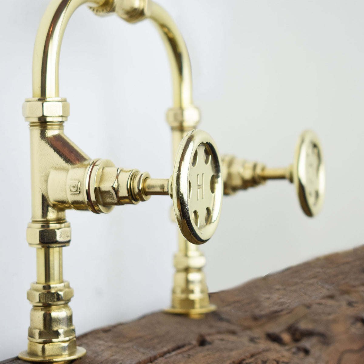 Fully Brass Tap Seine (Handcrafted in the UK) / Proper Copper Design