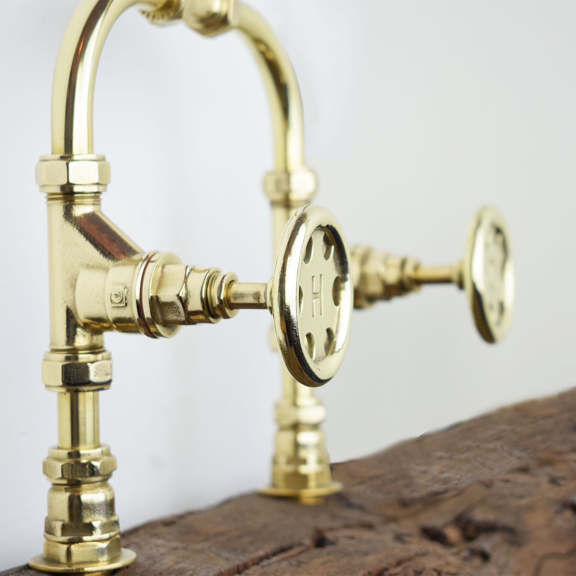 brass tap with customized brass tap turns