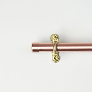 Curtain Rail in Copper - Polished copper closeup